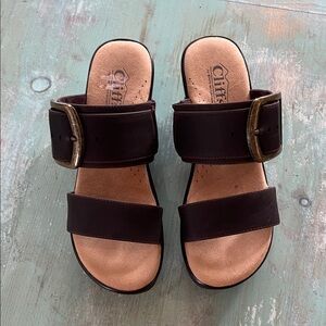 Cliffs by WHITE MOUNTAIN Brown Sandals